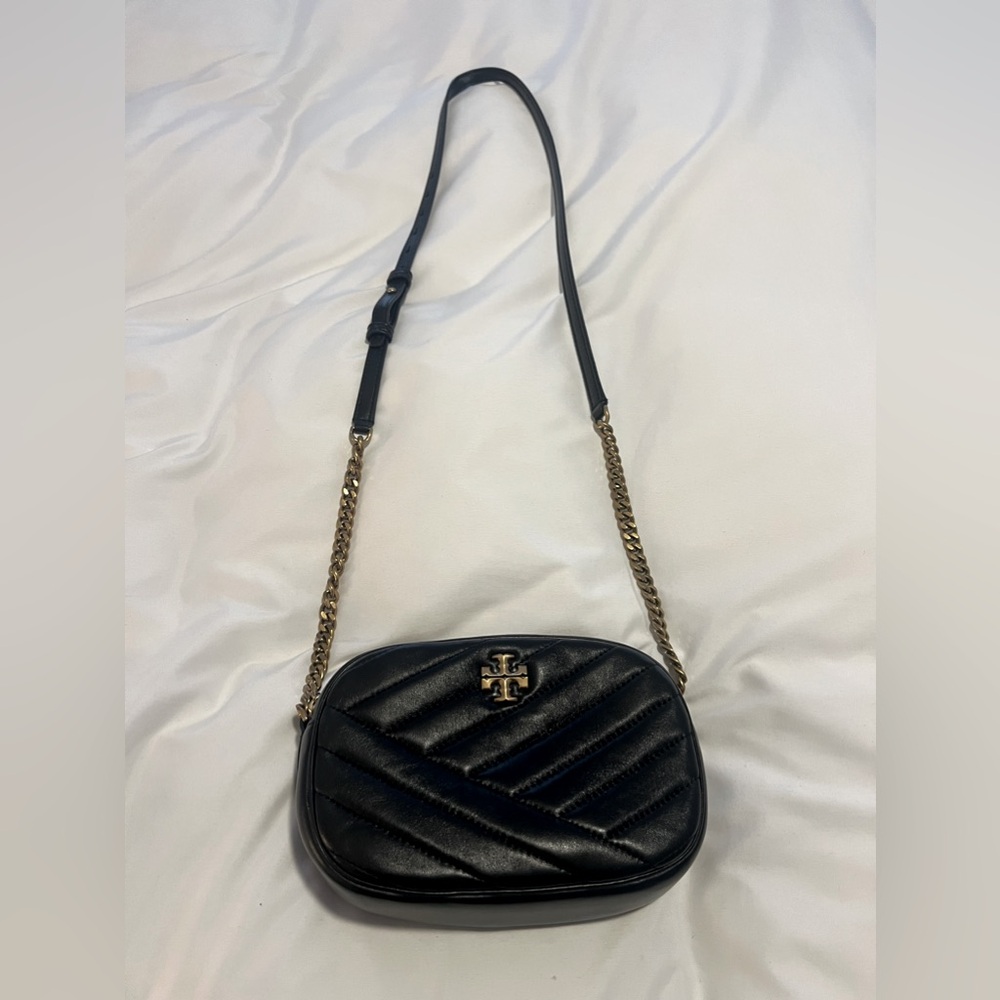 Tory Burch Kira Chevron Quilted Camera Crossbody bag